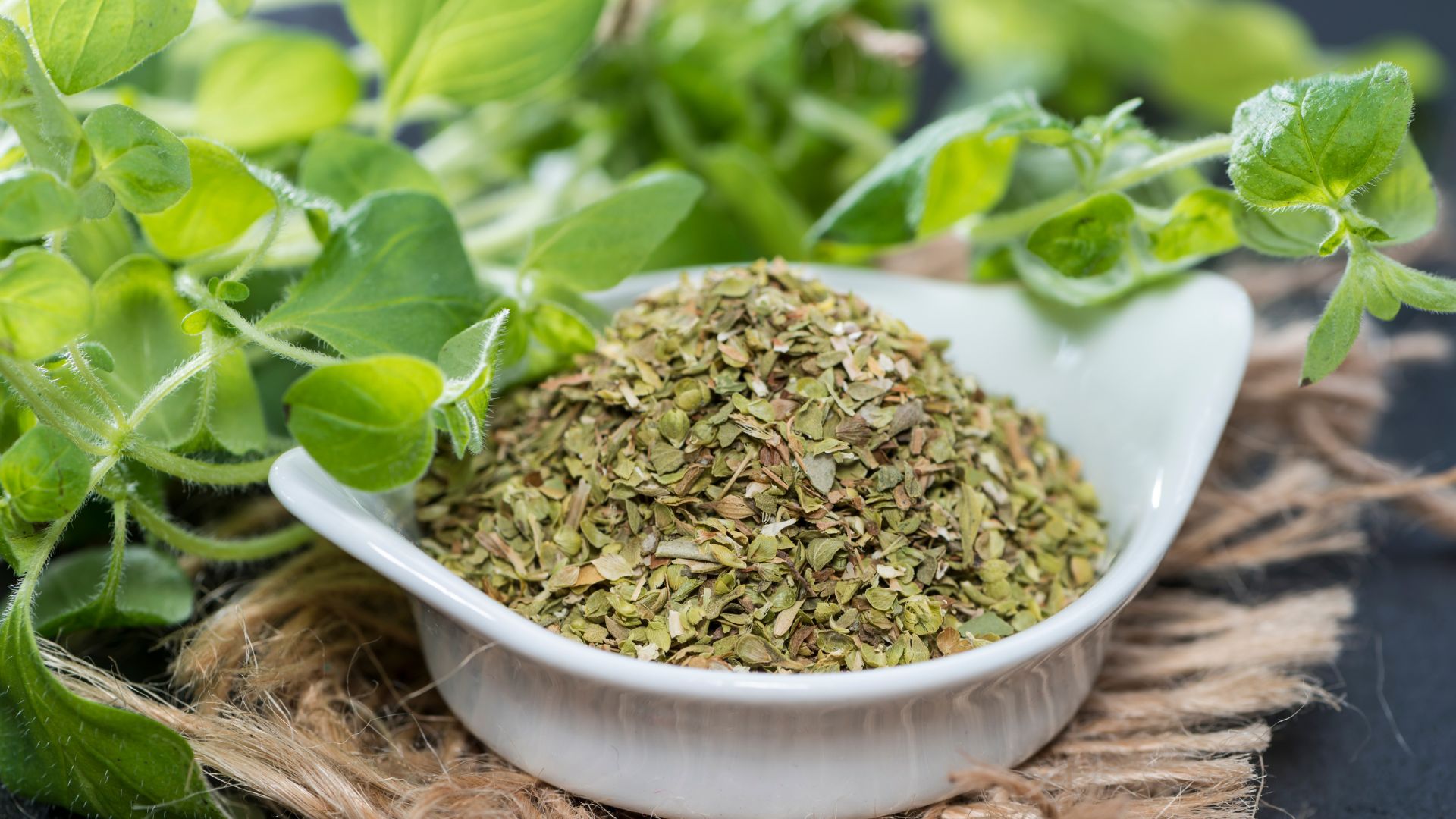 The beneficial properties of Cretan oregano for health and diet