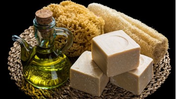 Why olive oil is the secret to deep skin hydration